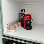 Selena's Apartament's 아파트 Durrës