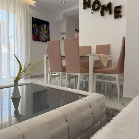 شقة Selena's Apartament's